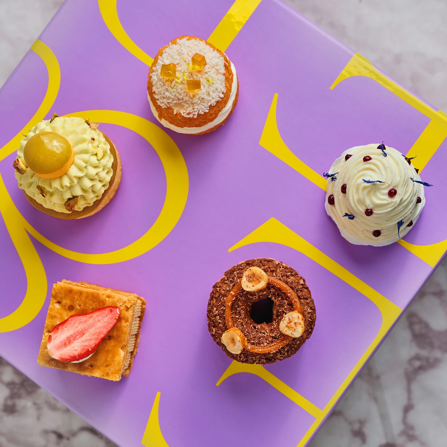 Mini cake sharing box (4 pcs)