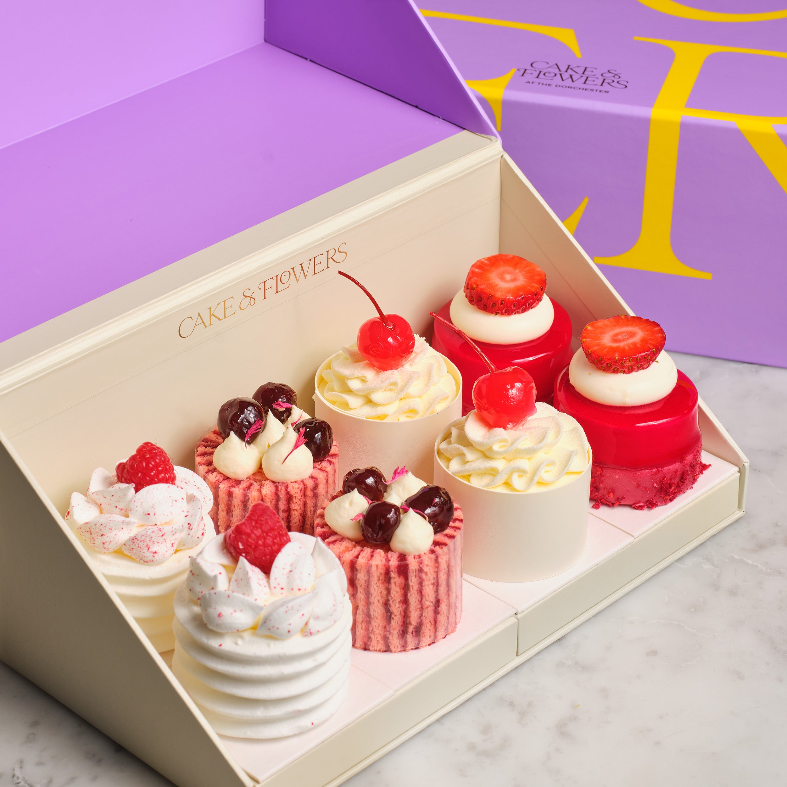 Mini cake sharing box (8 pcs) – Cake & Flowers
